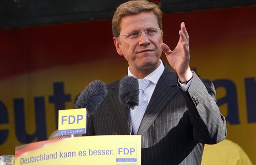 Guido Westerwelle: Vom Spaßpolitiker zum Außenminister zum Auslaufmodell? 