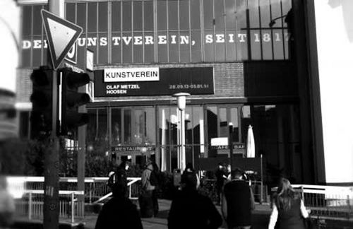 Von 1992 bis 200 leitete Schmidt-Wulffen den Hamburger Kunstverein. Dort setzte er sich als Kurator vor allem mit der Frage nach Kunst und ihrer Beziehung zur Öffentlichkeit auseinander.