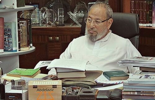 Yusuf al-Qaradaw,  Rechtsgelehrter und TV-Prediger-Ikone 