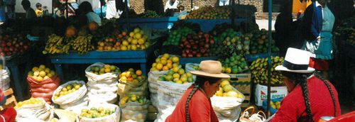 marktfrauen in peru tzankow