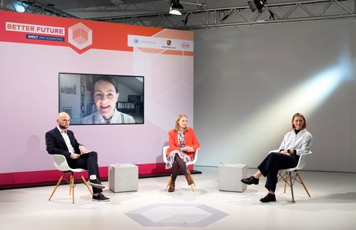 Dr. Angelica V. Marte sprach Ende 2020 auf der „Better Future“-Konferenz der WELT darüber, wie Firmen mehr Frauen in die Chefetagen bekommen. „Wir brauchen“, so Marte, „inklusivere Organisationen. Die Zukunft ist sowohl weiblich als auch männlich als auch divers.“ Die Kernfrage laute: How together are we in this together? Den Mitschnitt der Konferenz können Sie sich mit einem Klick auf das Bild ansehen.