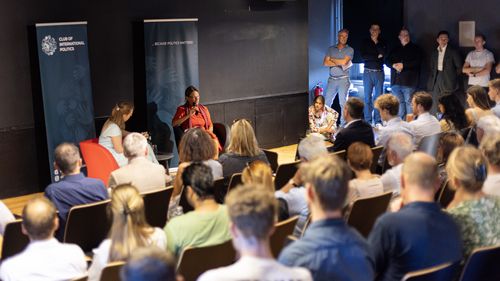 Diplomatin Dr. Katharina Stasch im Global Talk mit dem CIP auf dem Sommerfest der Zeppelin Universität